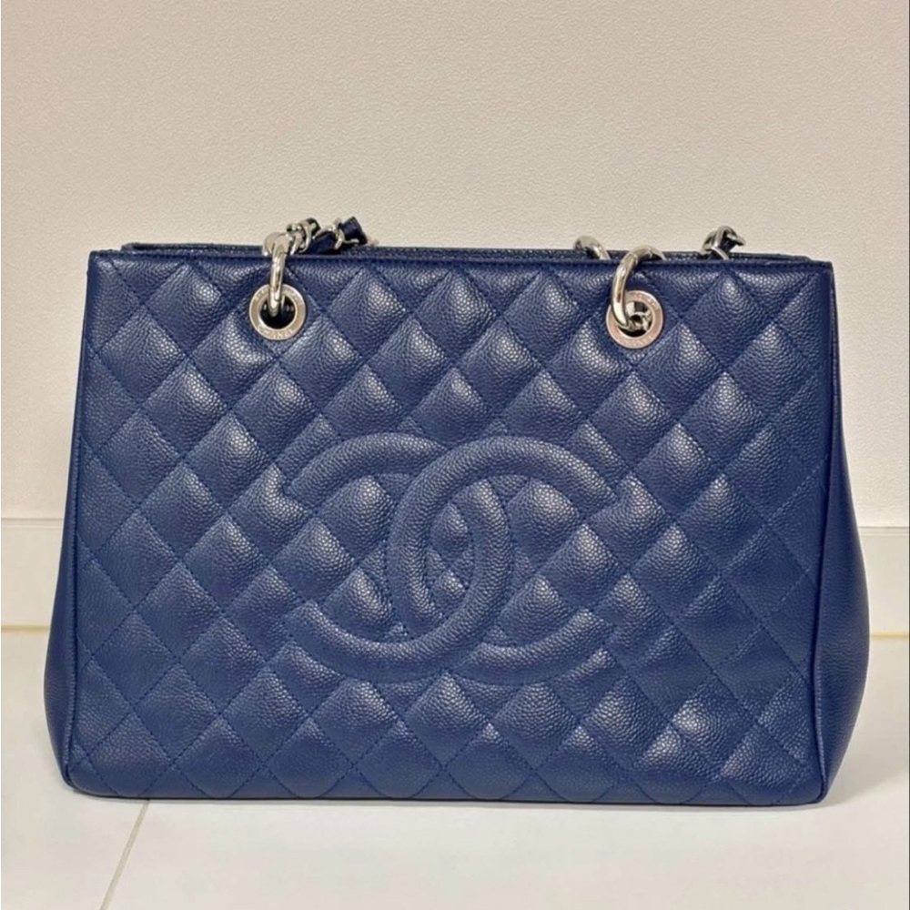 CHANEL Dark Blue Quilted Shoulder Bag